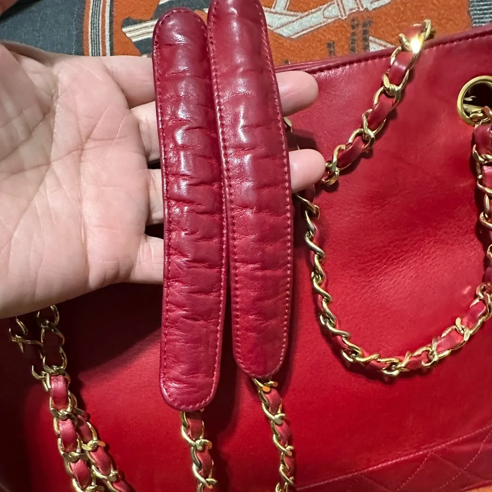 CHANEL❤️🌟0827460 VINTAGE BORDEAUX/RED  LAMBSKIN ALL LEATHER TOTE BAG⭐️ - Picture 8 of 12